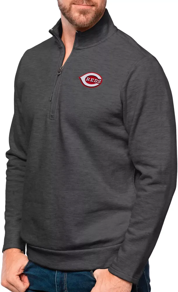 Antigua Men's Cincinnati Reds Charcoal Gambit 1/4 Zip Pullover