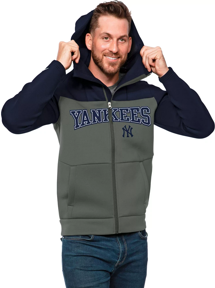 Antigua Men's New York Yankees Navy Protect Jacket