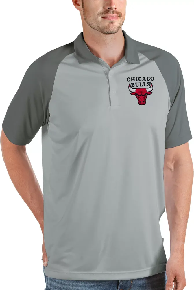 Antigua Men's Chicago Bulls Nova Silver Polo