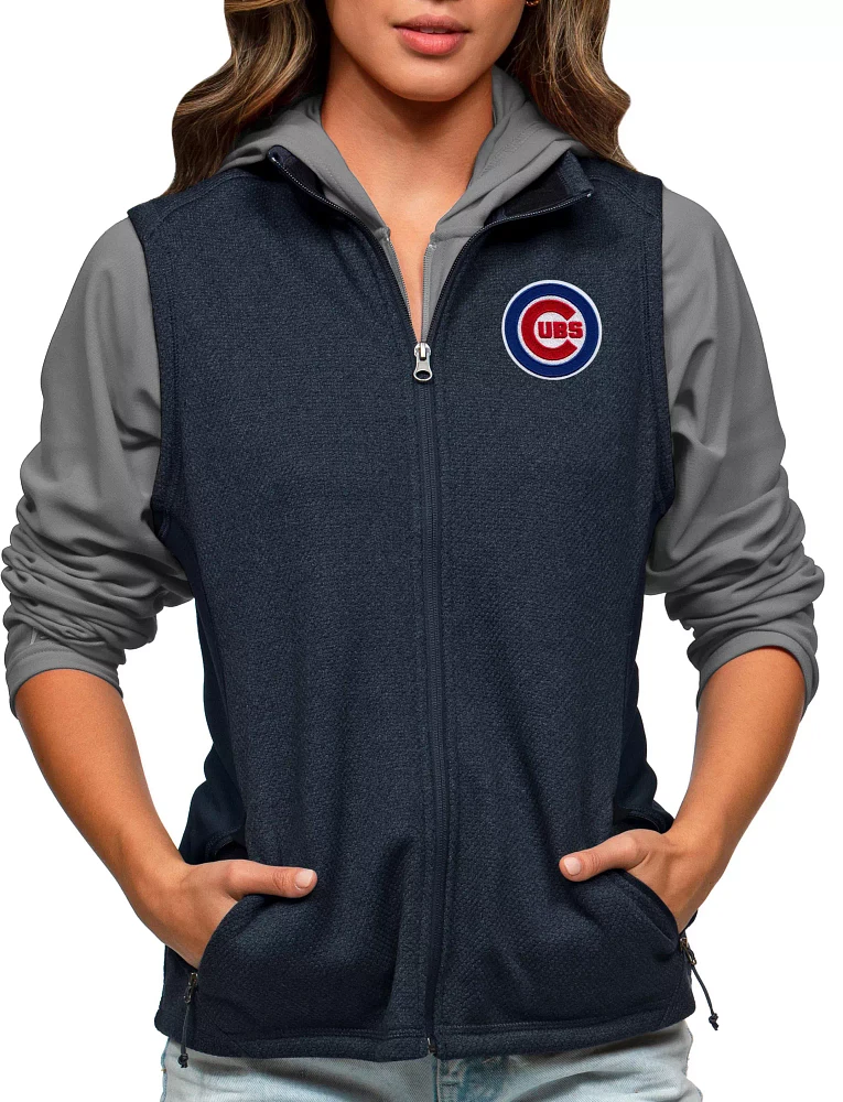 Antigua Women's Chicago Cubs Navy Course Vest