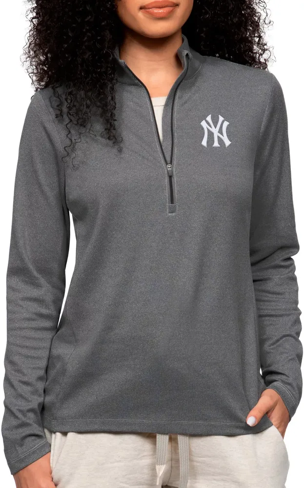 Antigua Women's New York Yankees Charcoal Epic 1/4 Zip Pullover