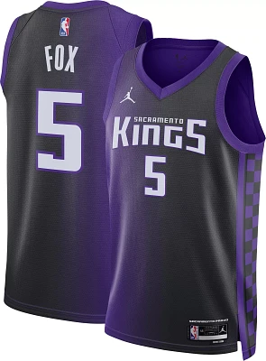 Nike Men's Sacramento Kings De'Aaron Fox #5 Purple Dri-FIT Swingman Jersey