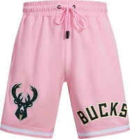 Pro Standard Men's Milwaukee Bucks Chenille Shorts