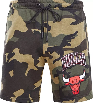 Pro Standard Men's Chicago Bulls Camo Logo Shorts
