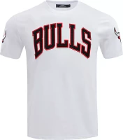 Pro Standard Men's Chicago Bulls Team T-Shirt