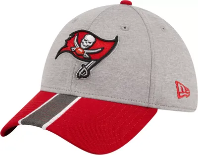 New Era Men's Tampa Bay Buccaneers Stripe Grey 39Thirty Stretch Fit Hat