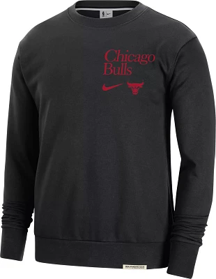 Nike Men's Chicago Bulls Courtside Standard Issue Crewneck Sweater