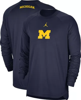 Nike Men's Michigan Wolverines Navy Spotlight Long Sleeve Shirt