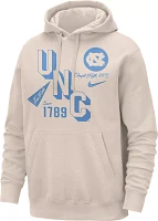 Nike Men's North Carolina Tar Heels Birch Sportswear Club Fleece Pullover Hoodie