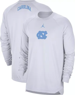 Nike Men's North Carolina Tar Heels White Spotlight Long Sleeve Shirt