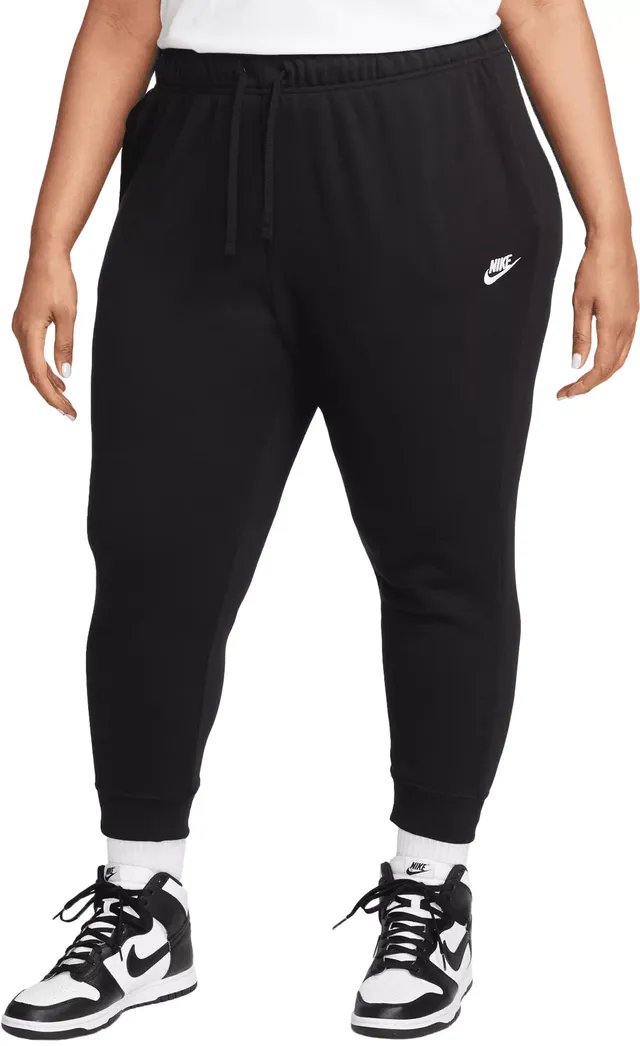 Nike Sportswear Women's Club Fleece Mid-Rise Joggers (Plus Size