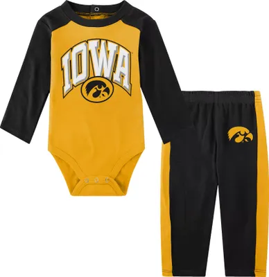 Gen2 Infant Iowa Hawkeyes Long Sleeve Rookie of the Year 2-Piece Set