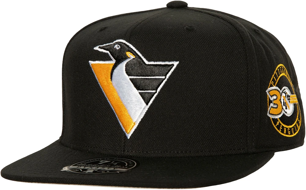 Mitchell & Ness Adult Pittsburgh Penguins Patch Black Fitted Hat