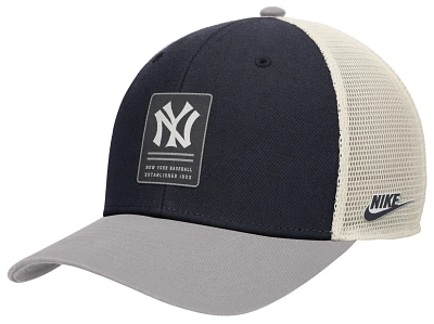 Nike Adult New York Yankees Blue Cooperstown Rewind Adjustable Trucker Hat