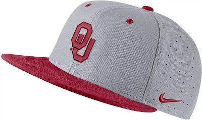 Nike Men's Oklahoma Sooners Grey Dri-FIT Aero True Baseball Fitted Hat