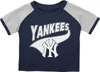 MLB Team Apparel Infant New York Yankees Navy Slugger Creeper