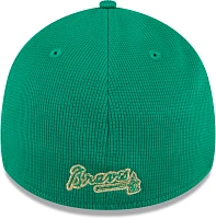 New Era Adult St. Patrick's Day '24 Atlanta Braves Green 39Thirty Stretch Fit Hat