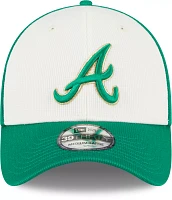 New Era Adult St. Patrick's Day '24 Atlanta Braves Green 39Thirty Stretch Fit Hat