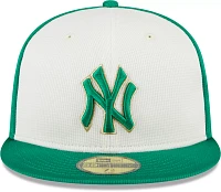 New Era Adult St. Patrick's Day '24 York Yankees Green 59Fifty Fitted Hat