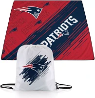 Picnic Time New England Patriots Outdoor Picnic Blanket