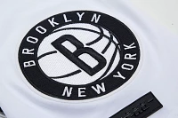 Pro Standard Men's Brooklyn Nets Chenille T-Shirt