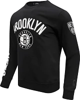 Pro Standard Men's Brooklyn Nets Black Fleece Crewneck Sweater