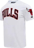 Pro Standard Men's Chicago Bulls Team T-Shirt