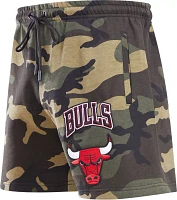 Pro Standard Men's Chicago Bulls Camo Logo Shorts