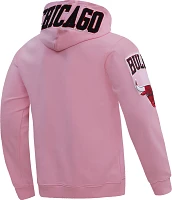 Pro Standard Men's Chicago Bulls Pink Chenille Pullover Hoodie