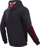 Pro Standard Men's Chicago Bulls Pullover Fleece Hoodie