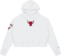 Pro Standard Women's Chicago Bulls Cropped Fleece Pullover Hoodie