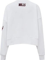 Pro Standard Women's Chicago Bulls White Fleece Crewneck Sweater