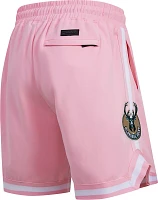 Pro Standard Men's Milwaukee Bucks Chenille Shorts