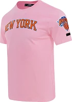 Pro Standard Men's New York Knicks Pink Logo Team T-Shirt