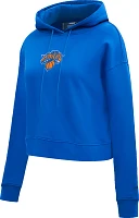 Pro Standard Women's New York Knicks Royal Cropped Fleece Pullover Hoodie