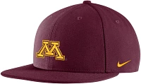 Nike Men's Minnesota Golden Gophers Maroon Pro Flatbill Hat