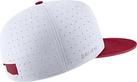 Nike Men's Oklahoma Sooners White Aero True Baseball Fitted Hat