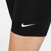 Nike Women's One Dri-FIT 7” Maternity Shorts