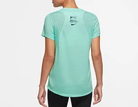 Nike Women's Dri-FIT Chicago Marathon Short Sleeve Running Top