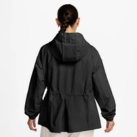 Nike Sportswear Women's Essential Lightweight Jacket