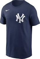 Nike Men's New York Yankees Juan Soto #22 Navy T-Shirt