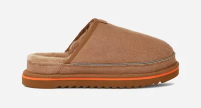 UGG® Men's Scuff Cali Wave Sheepskin Shoes in Chestnut/Orange Soda