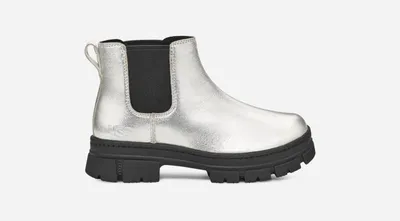 UGG® Kids' Ashton Chelsea Leather Boots in Silver Metallic