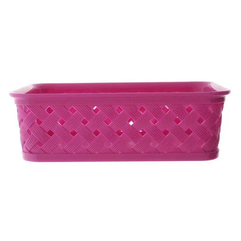 Petit panier en plastique tressé