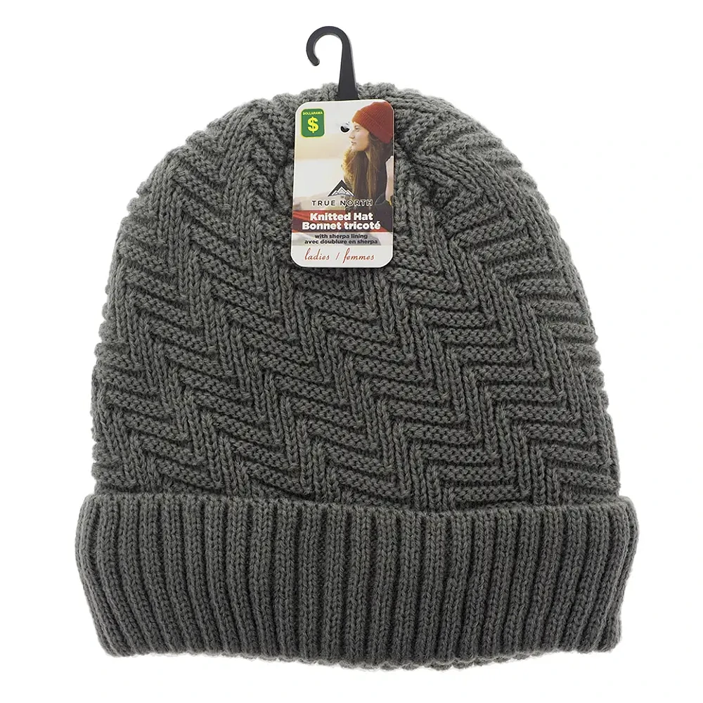 Tuque en tricot avec doublure en sherpa