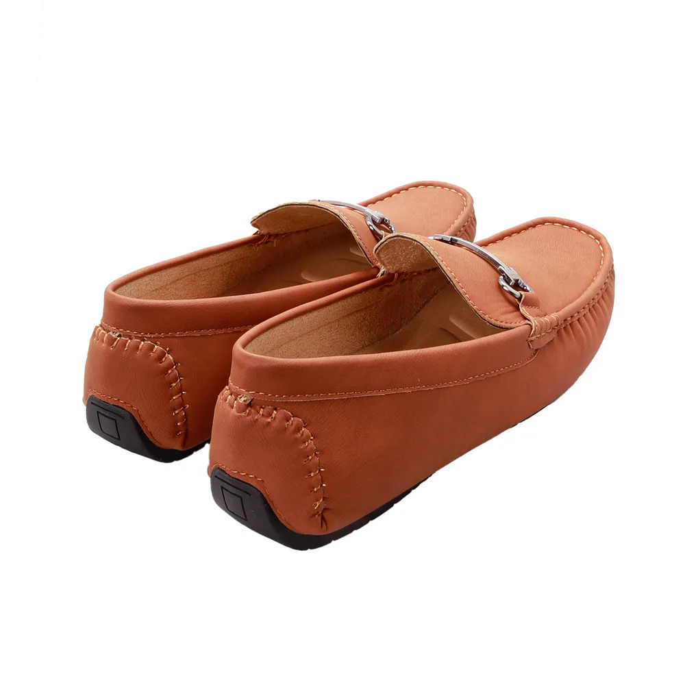 Mocasiones color tan para hombre con herradura metálica Dorothy Gaynor