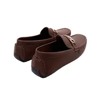 Mocasines color café para hombre con hebilla dorada Dorothy Gaynor