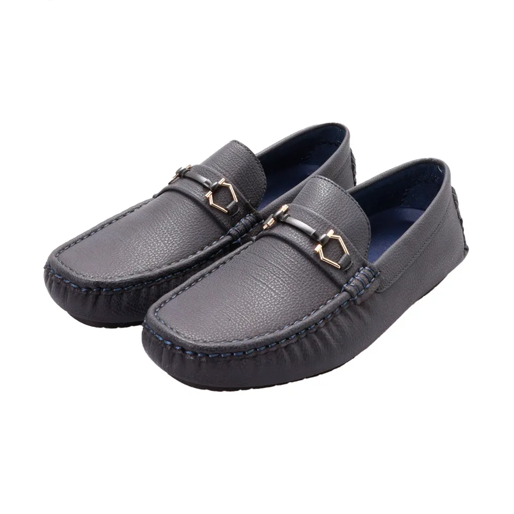 Mocasines azul marino para hombre con hebilla dorada Dorothy Gaynor