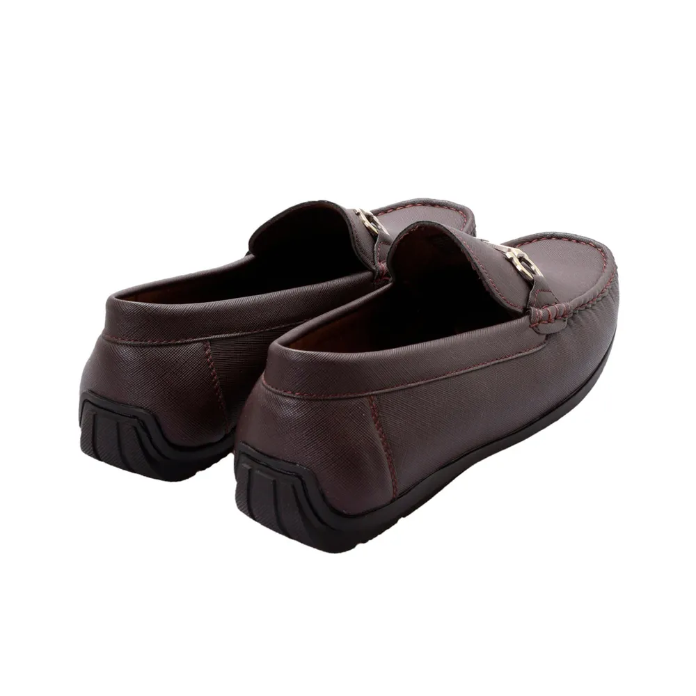 Mocasines color café para hombre con textura safiano Dorothy Gaynor