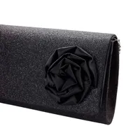 Clutch Flor color negro